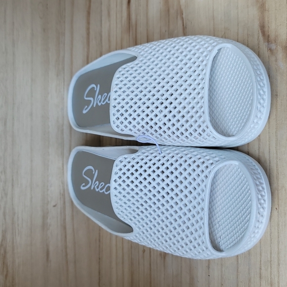 Skechers Plastic Waffle Design Open Toe Wedges - Picture 4 of 9